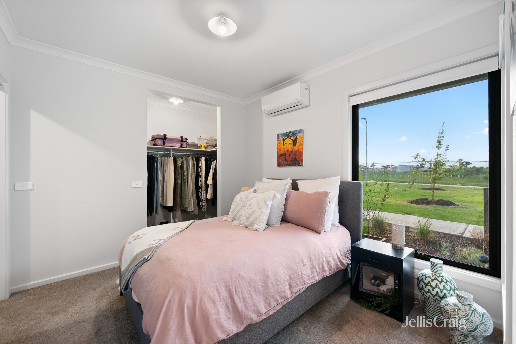 12 Woodhaven Walk, Wollert image 4