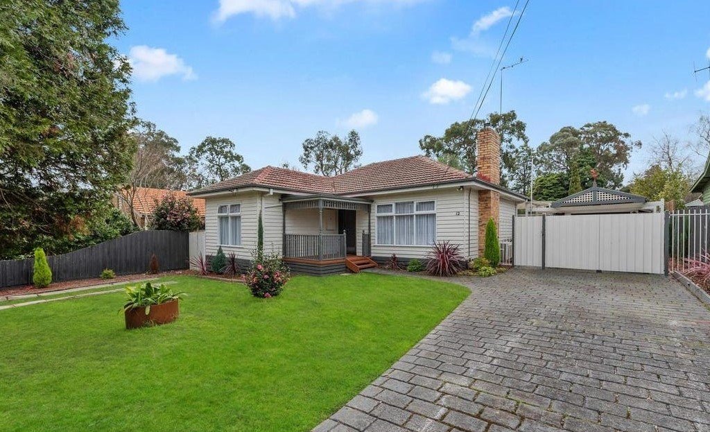 12 Yarmouth Street, Ringwood image 1