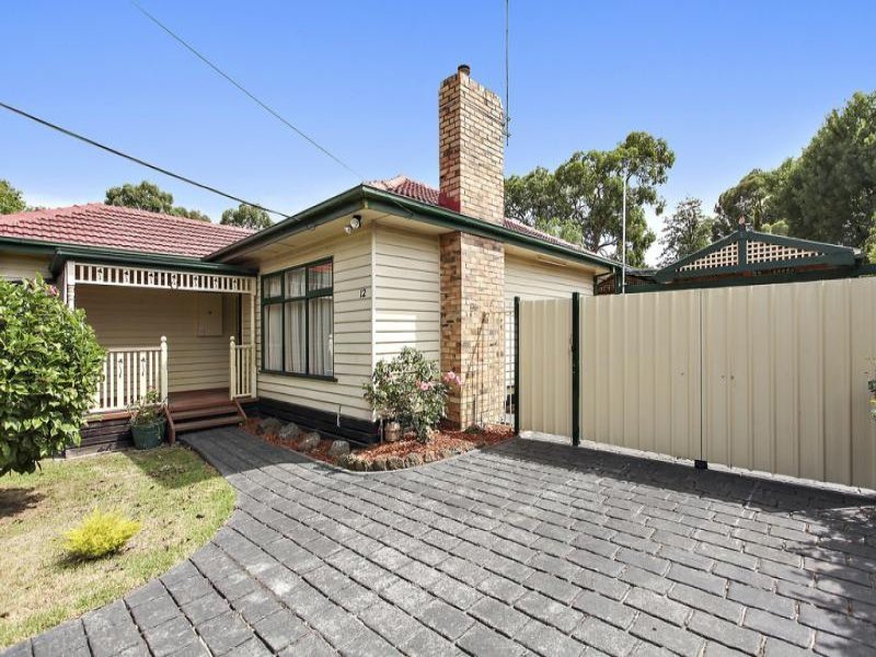 12 Yarmouth Street, Ringwood image 1