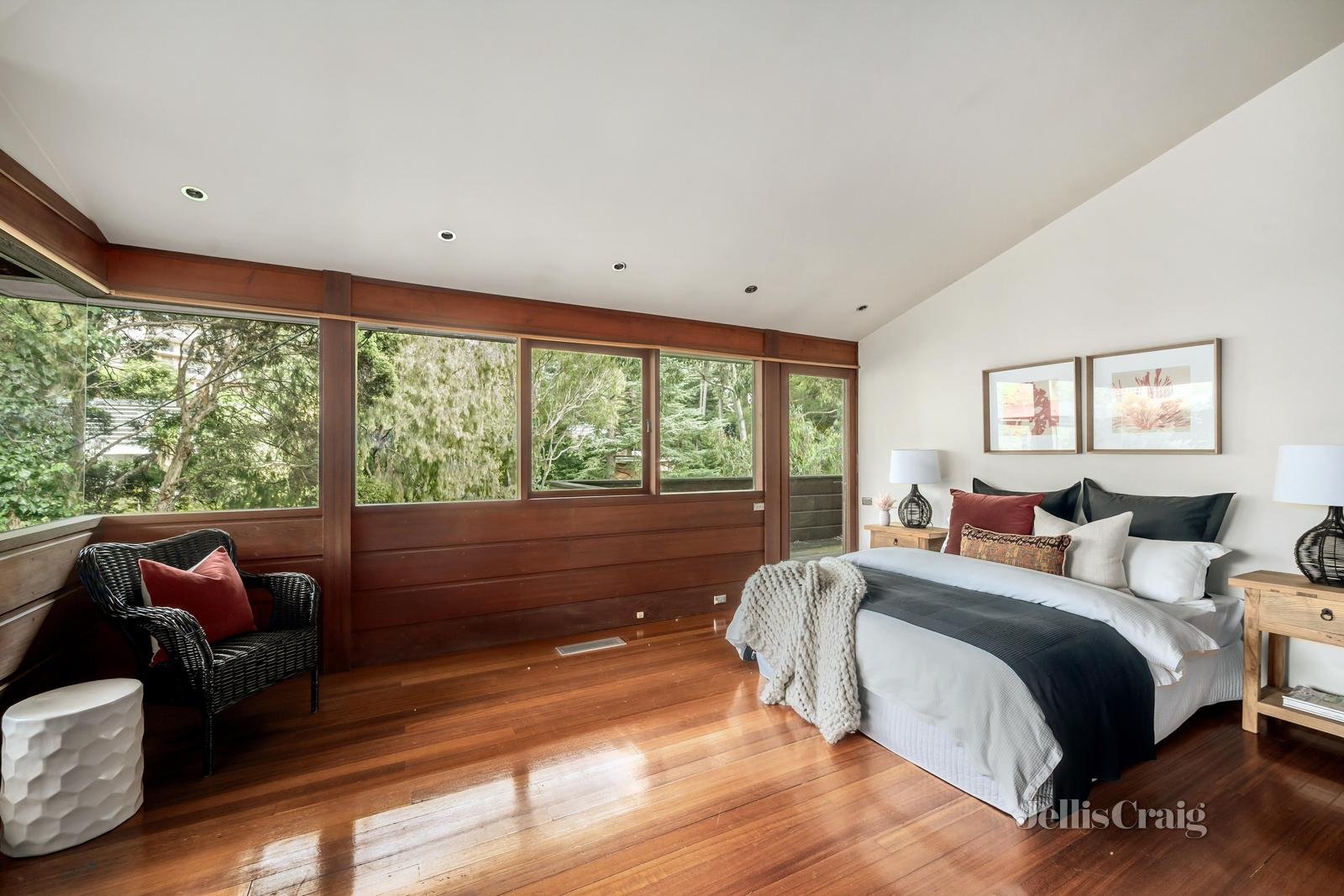 12 Yarra Street, Kew image 9