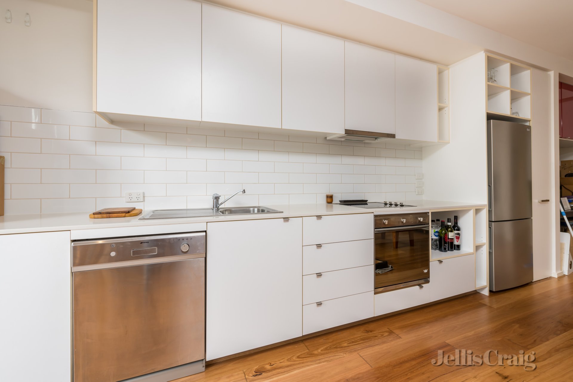 1/20 Byron Street, North Melbourne image 2