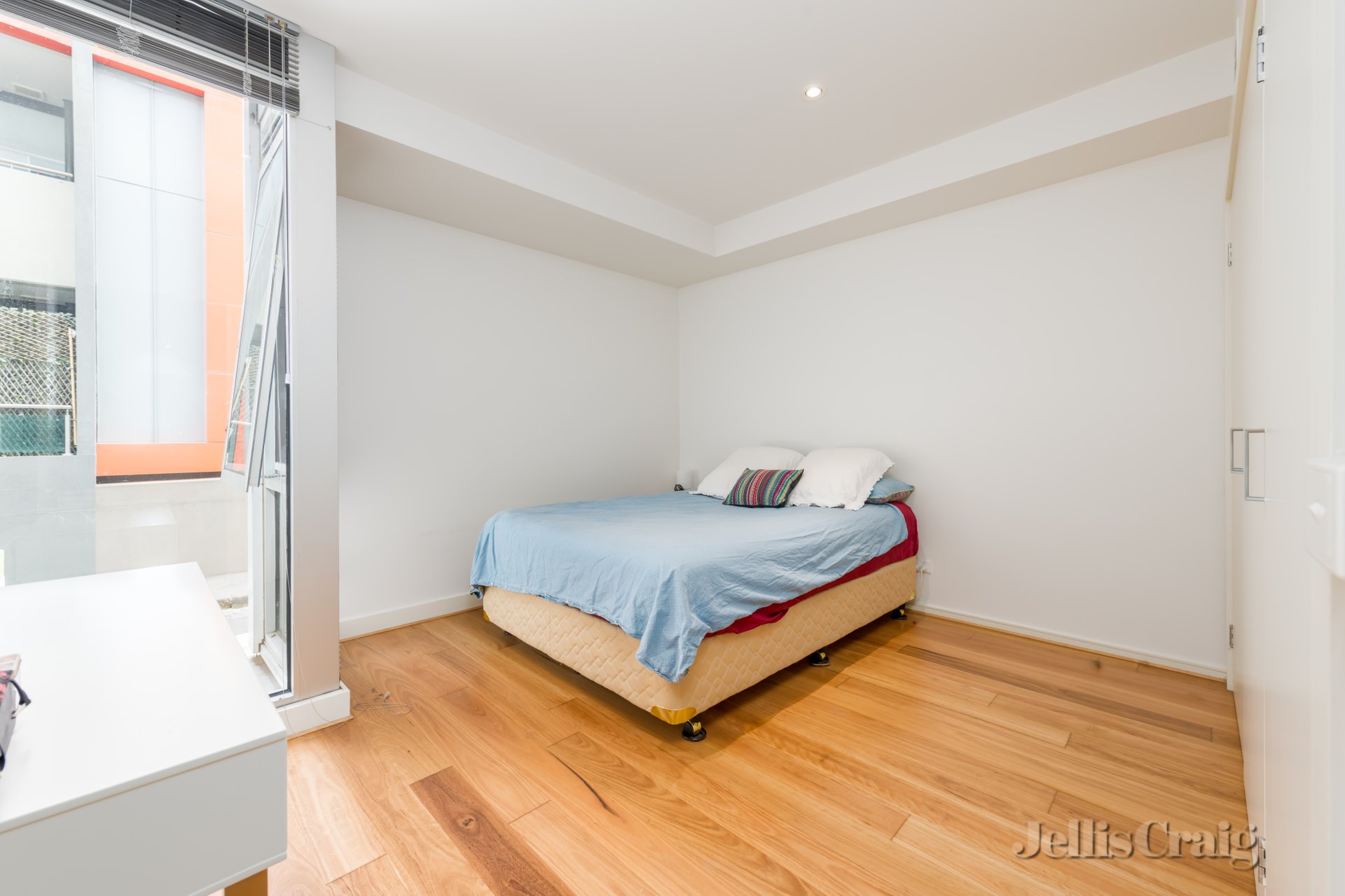 1/20 Byron Street, North Melbourne image 4