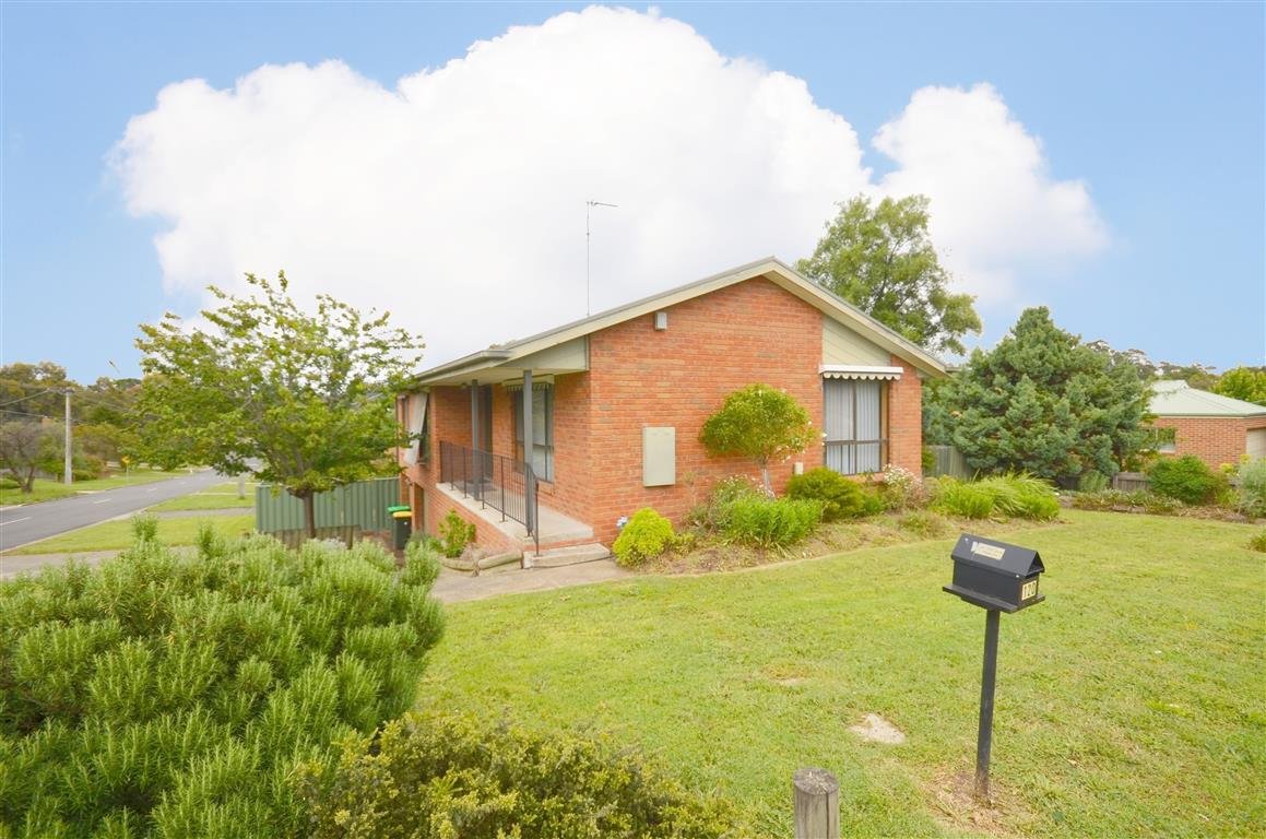 120 Clayton Street, Golden Point image 1