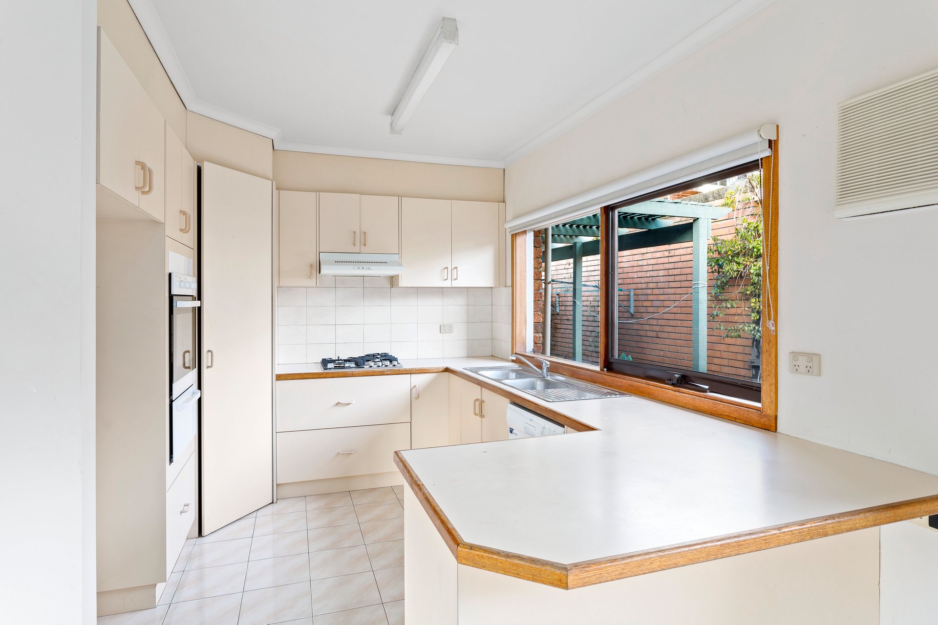 Property Gallery Thumbnail 3