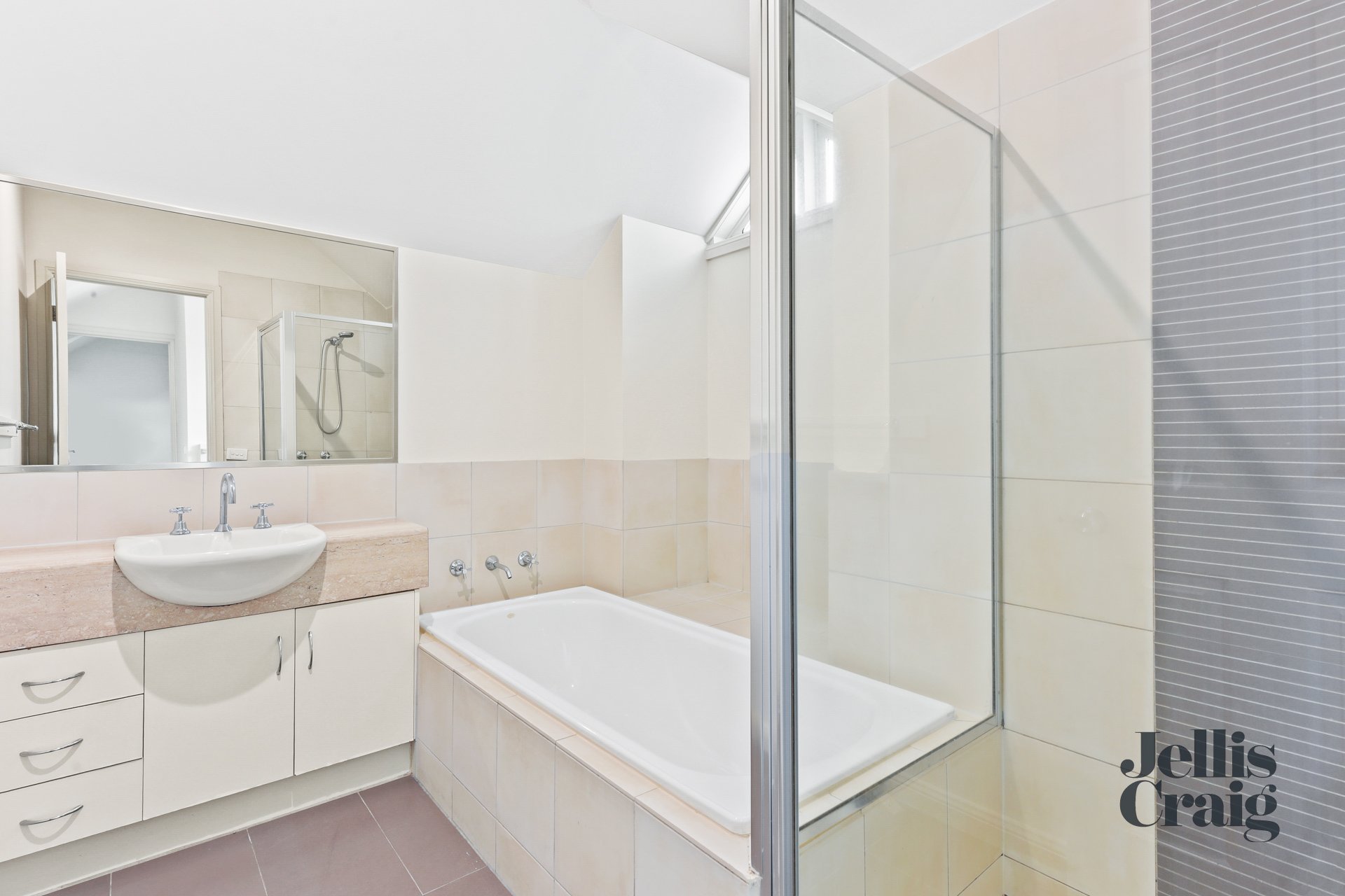 1/20 Danien Street, Glen Waverley image 6