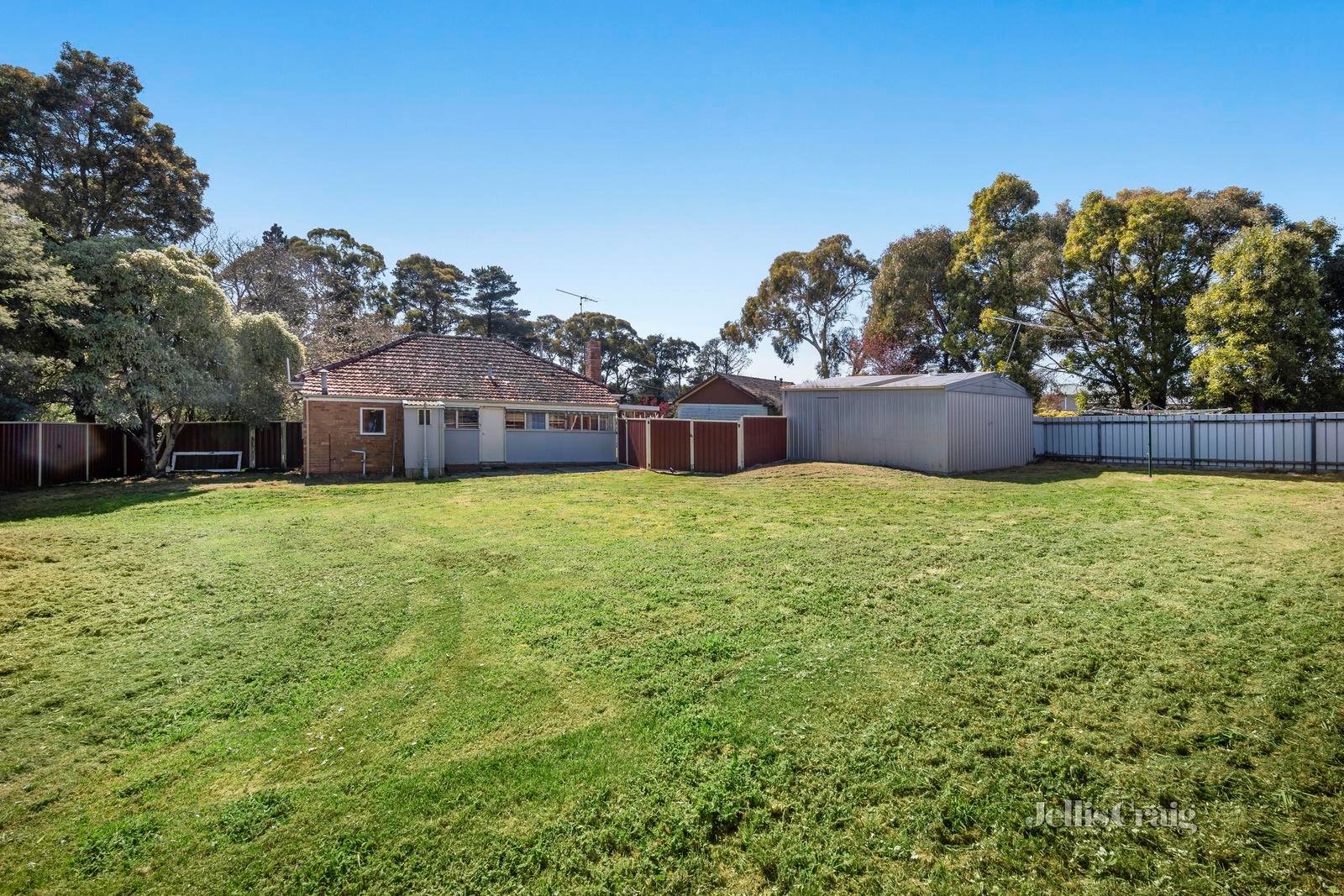 120 Daylesford Road, Brown Hill image 8