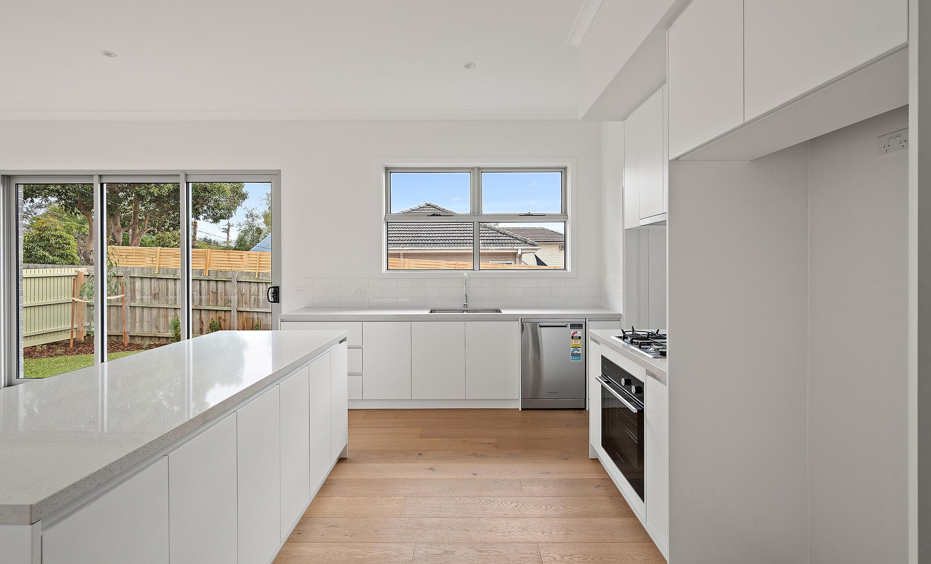 1/20 Diana Street, Croydon image 5
