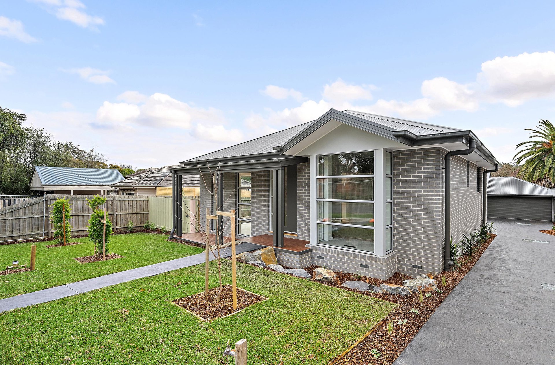 1/20 Diana Street, Croydon image 1