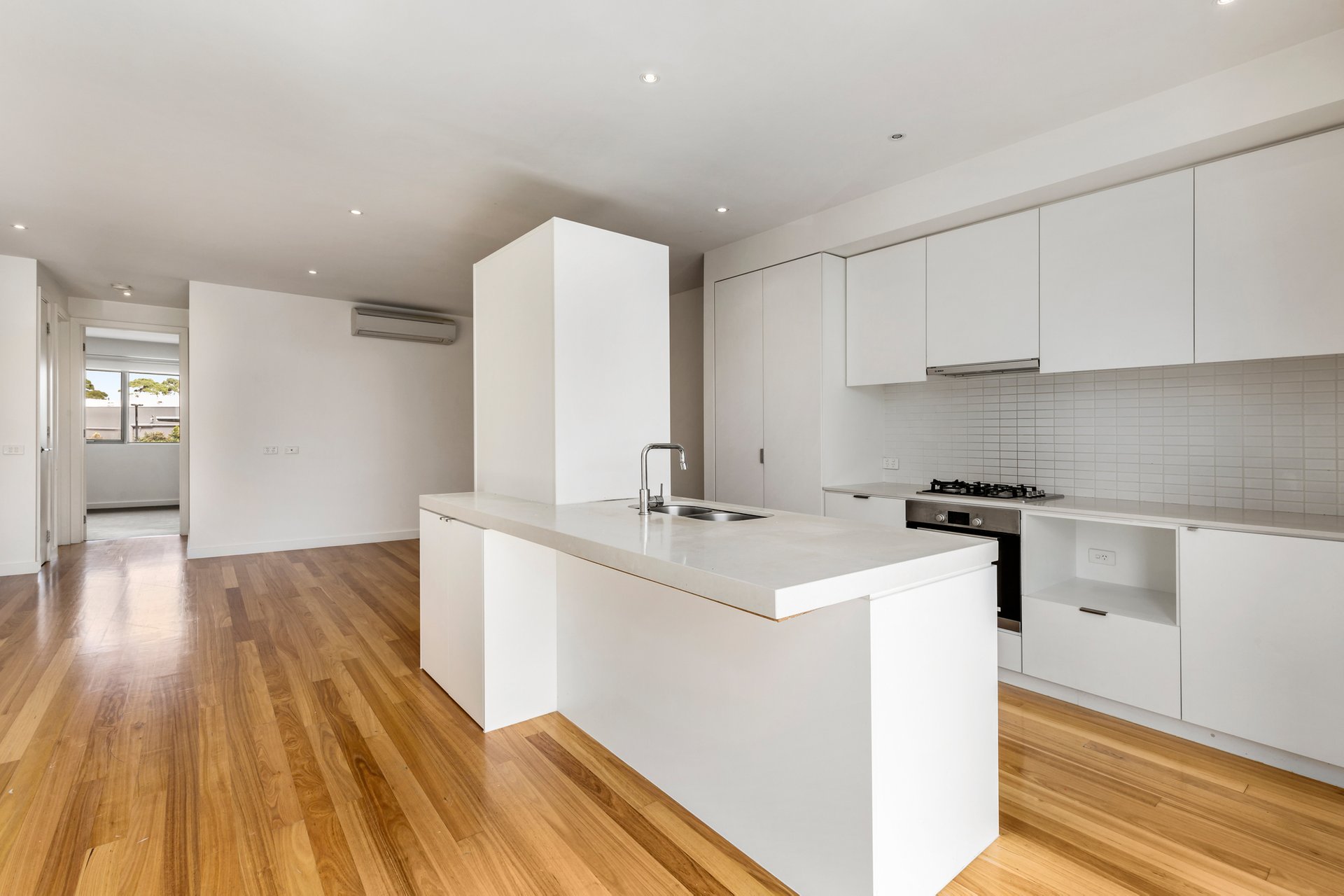 120 Oak Avenue, Mentone image 3