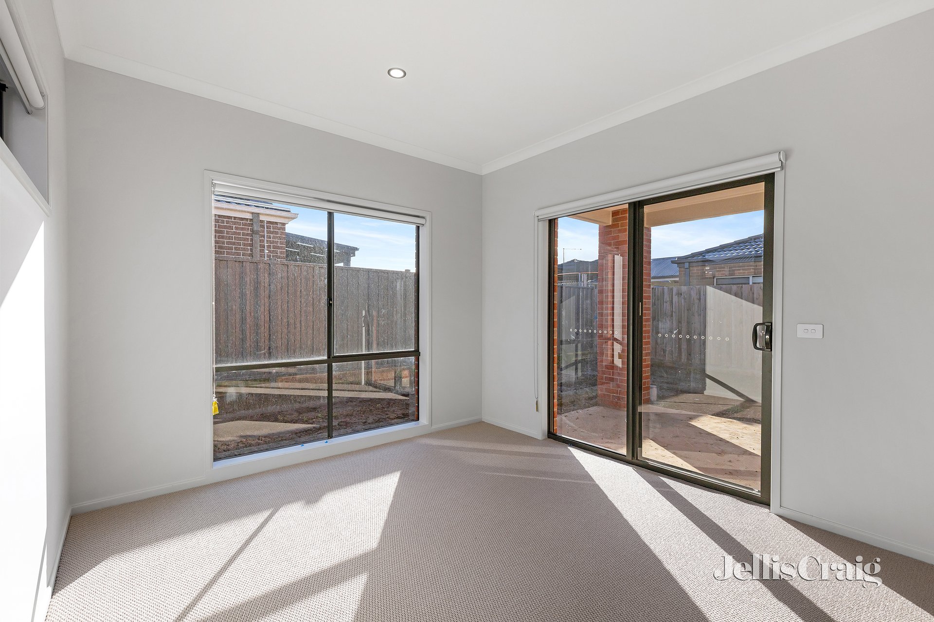 120 Oakbank Boulevard, Whittlesea image 5