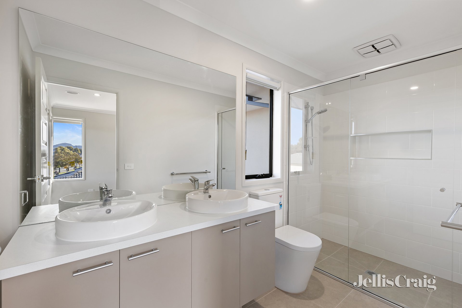 120 Oakbank Boulevard, Whittlesea image 7