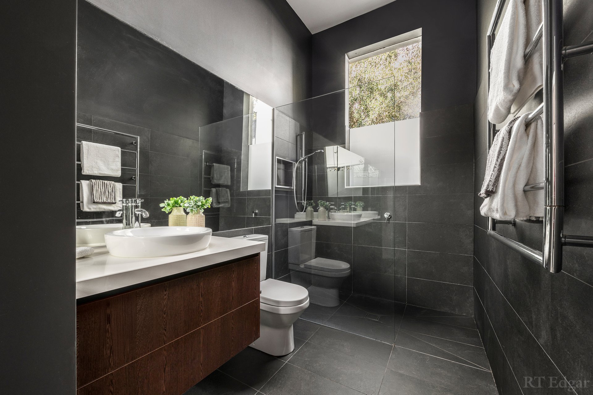 Property Gallery Thumbnail 9