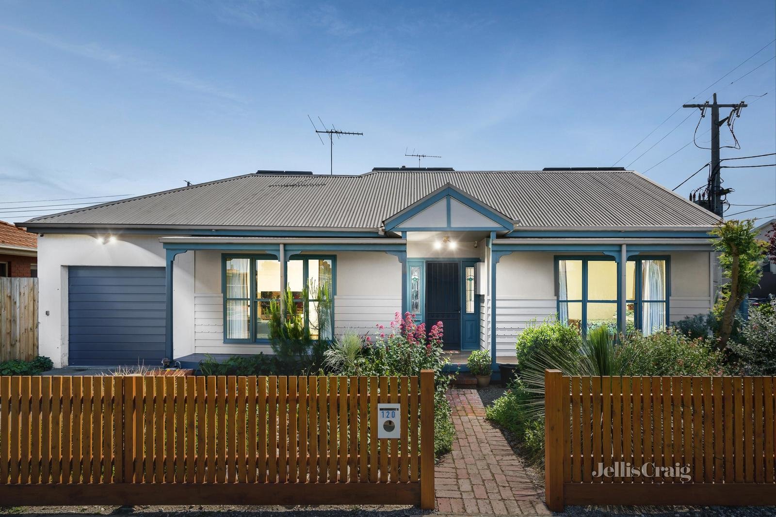 120 The Avenue, Spotswood image 1