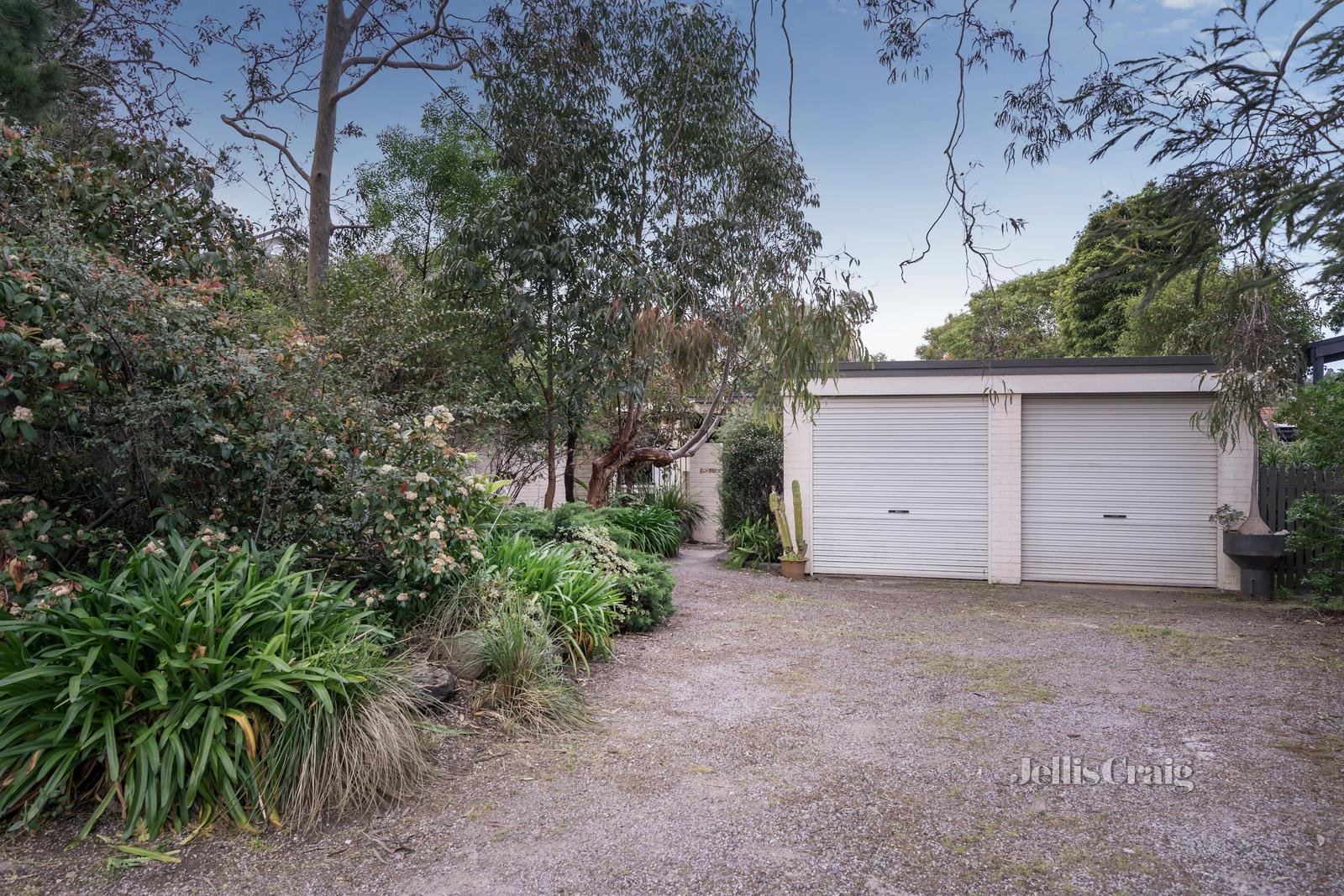 120 Thompson Crescent, Research image 14