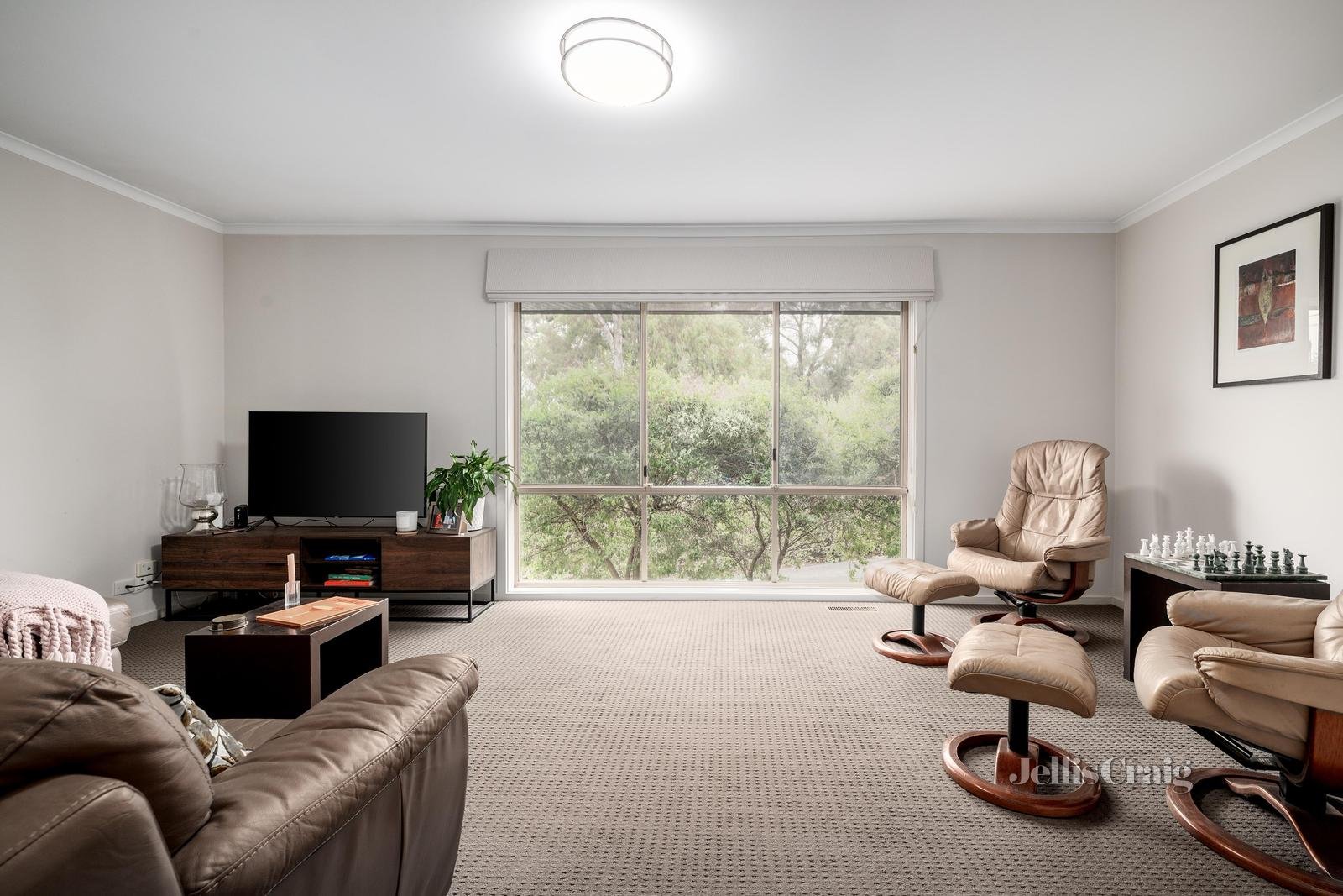 1/20 Torroodun Street, Mount Waverley image 2