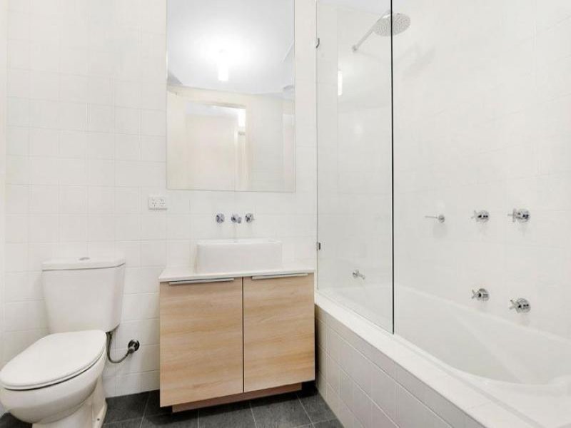 Property Gallery Thumbnail 7