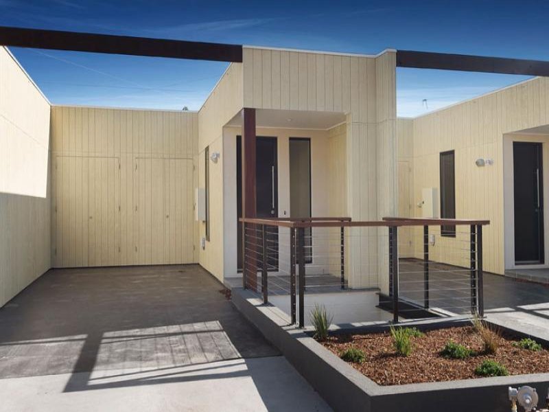 Property Gallery Thumbnail 3