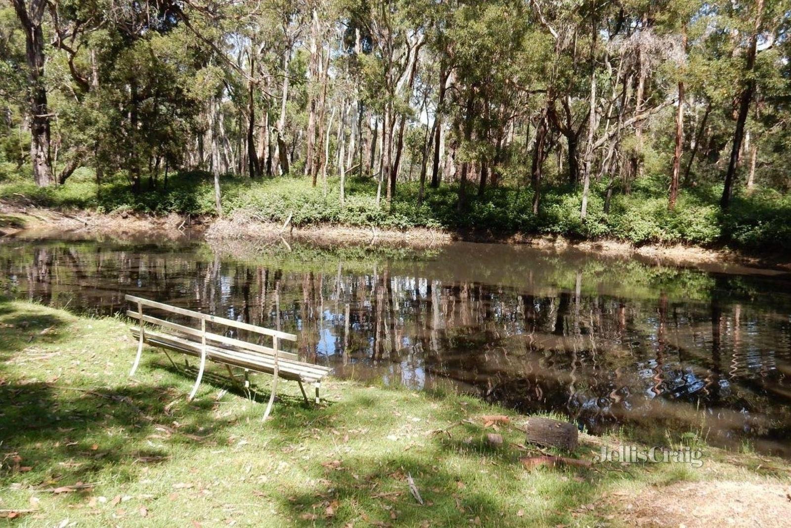 120 Whitegum Drive, Wheatsheaf image 14