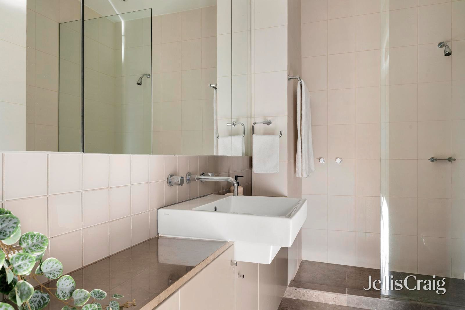 1201/225 Elizabeth Street, Melbourne image 14