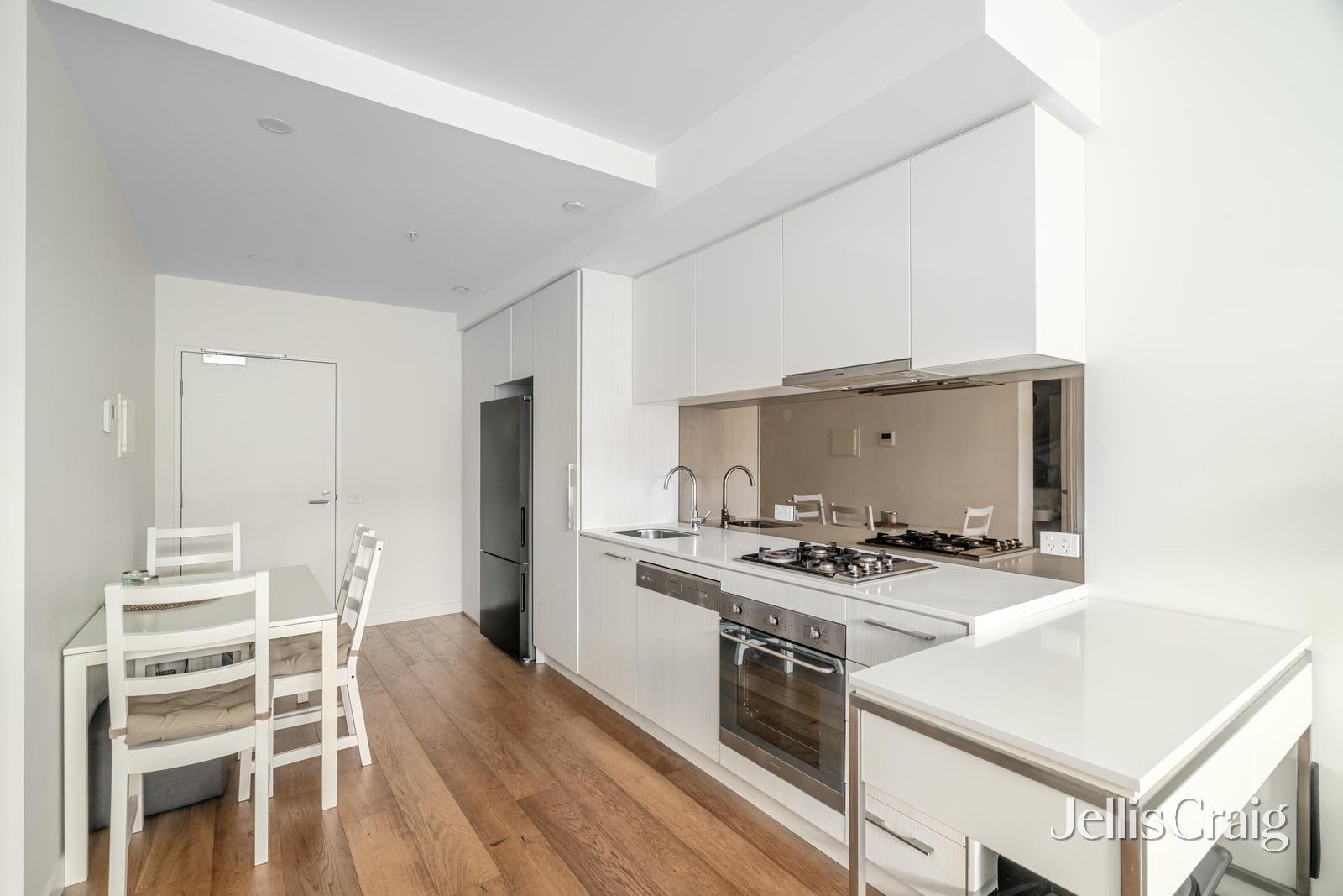120/138 Camberwell Road, Hawthorn East image 7