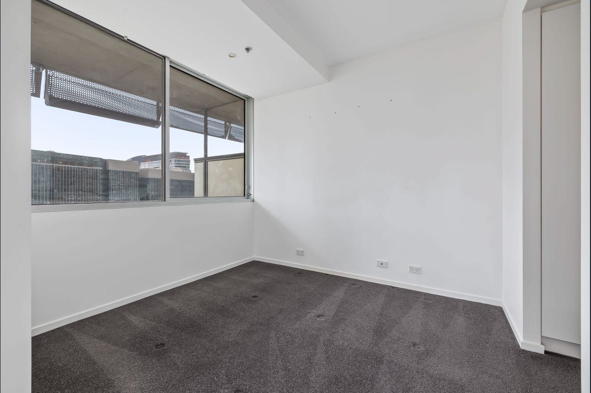 1201/620 Collins Street, Melbourne image 3