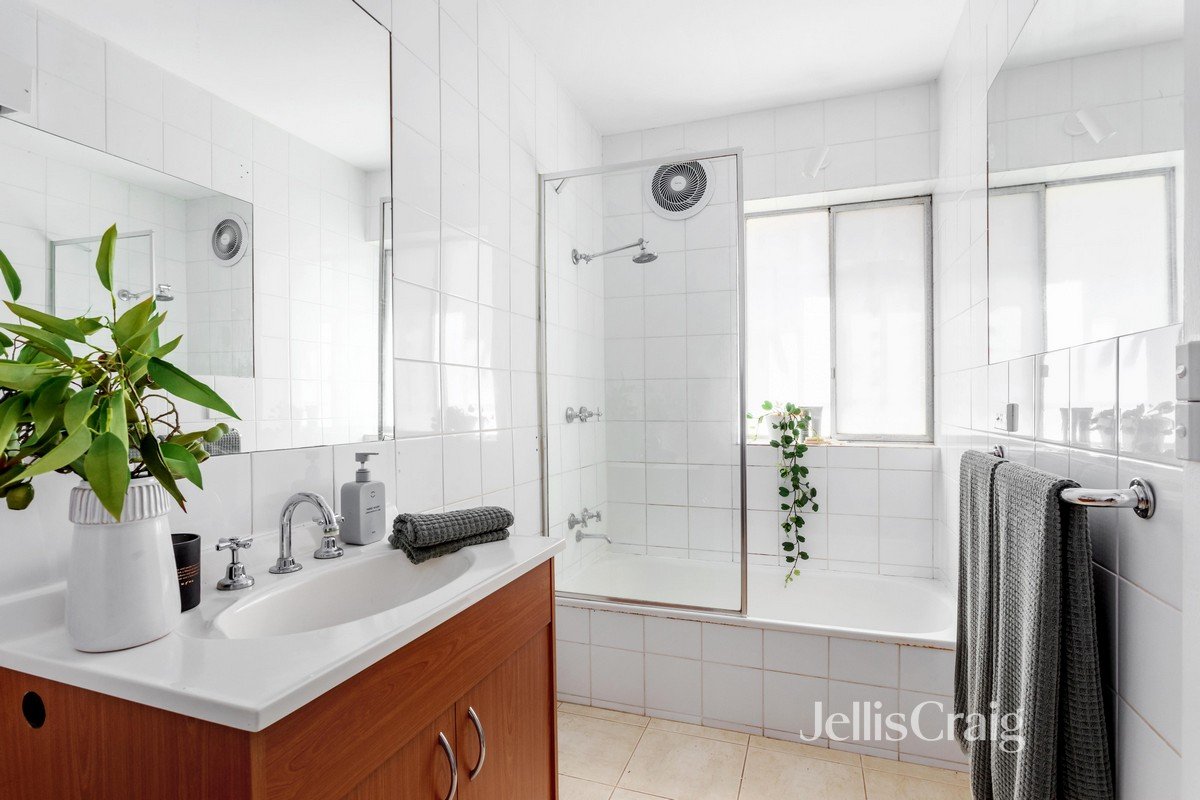 1/202 Lennox Street, Richmond image 7