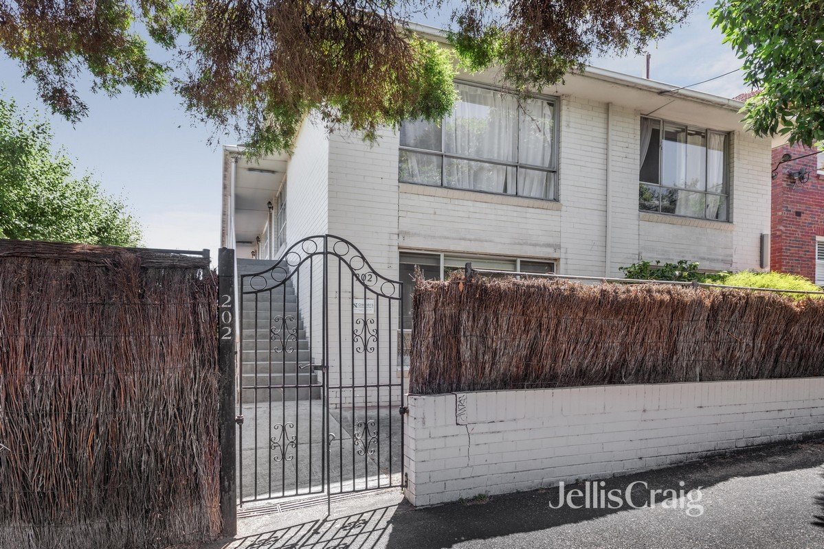 1/202 Lennox Street, Richmond image 9
