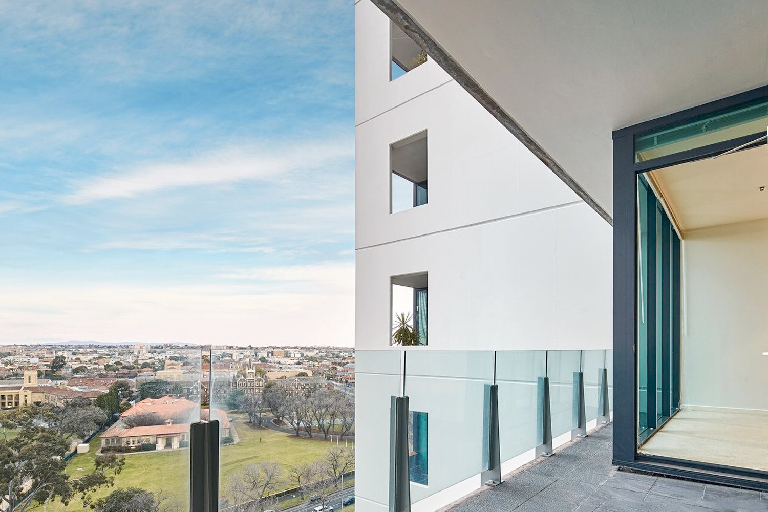 Property Gallery Thumbnail 2