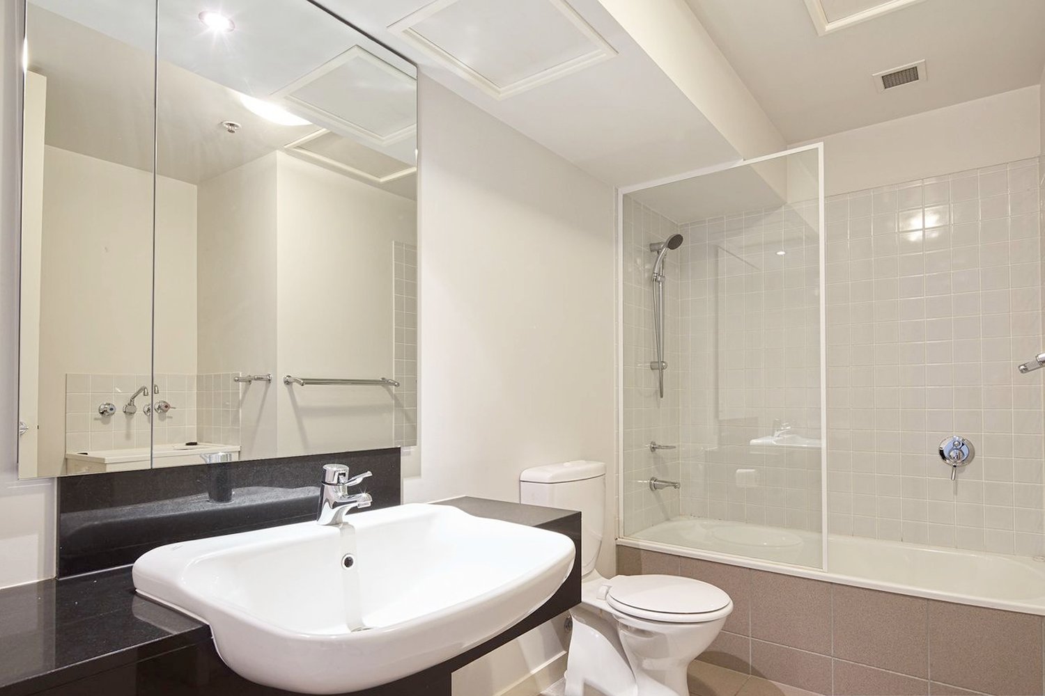 Property Gallery Thumbnail 5