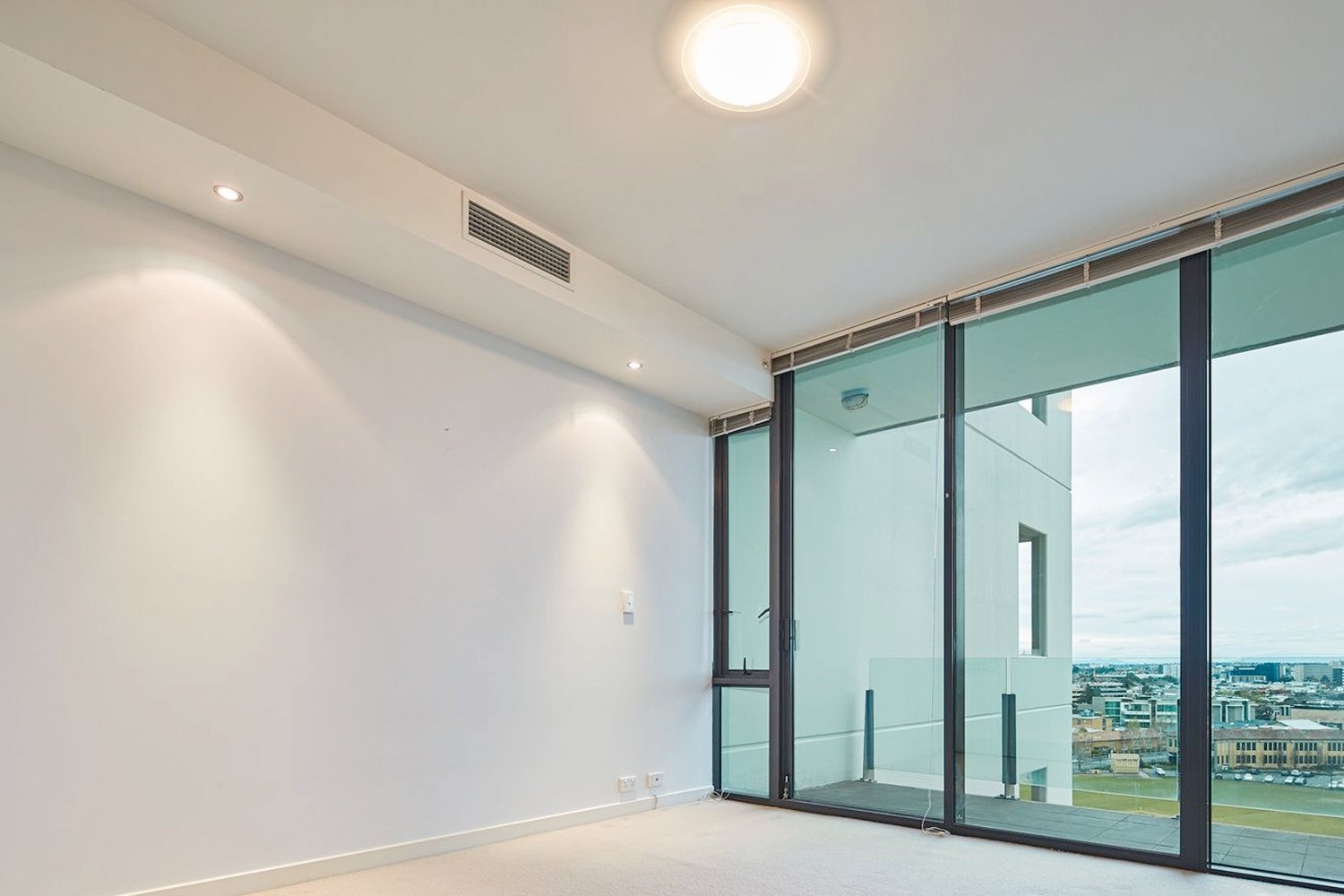 Property Gallery Thumbnail 4