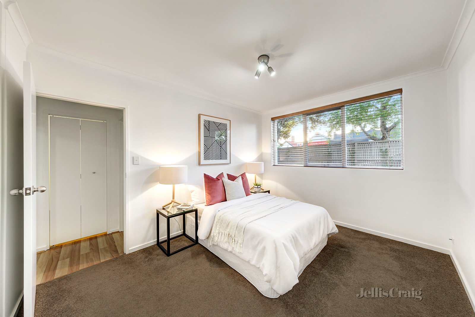 1/203 Station Street, Fairfield image 6