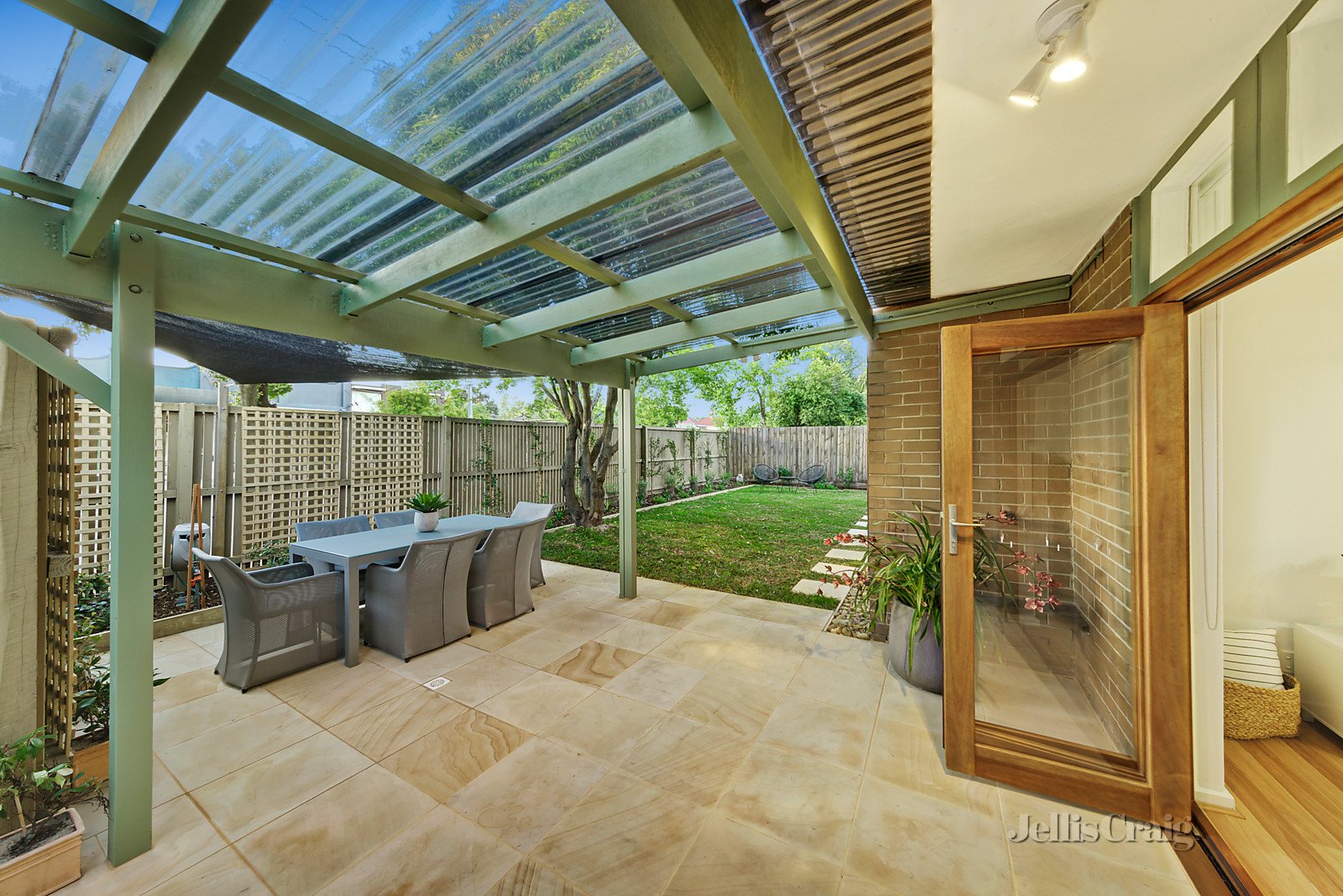 1/203 Station Street, Fairfield image 9
