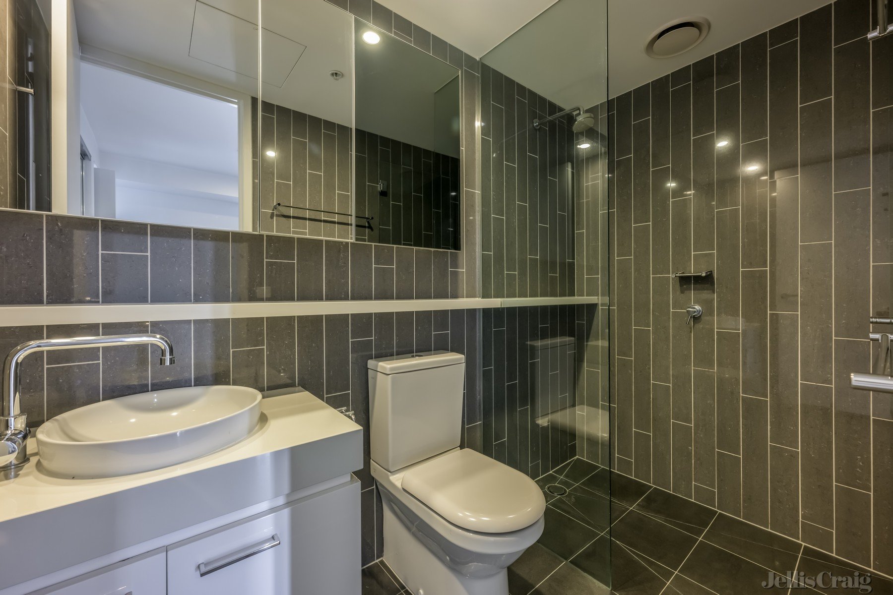 1203/338 Kings Way, South Melbourne image 5
