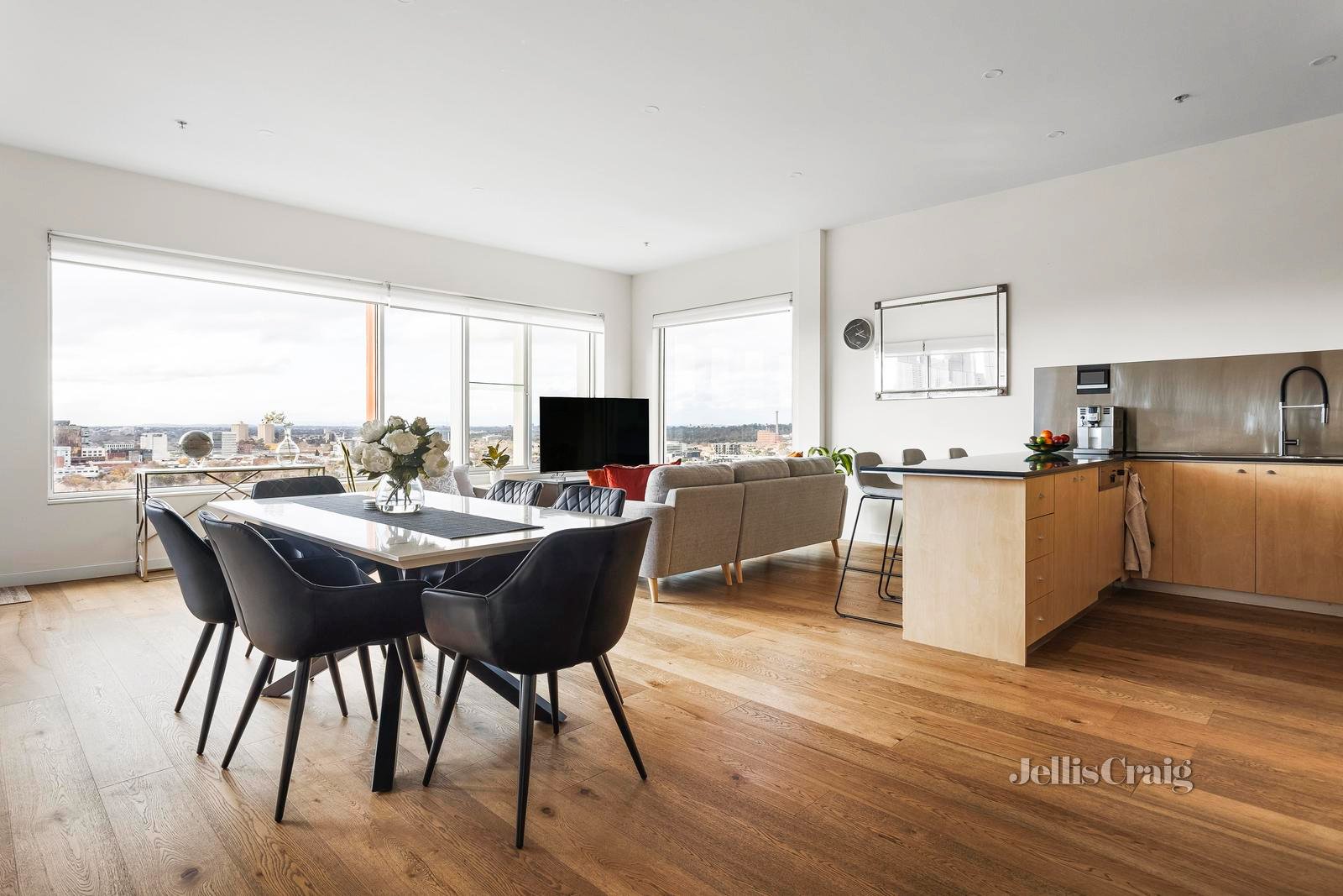 1204/166 Wellington Parade, East Melbourne image 3