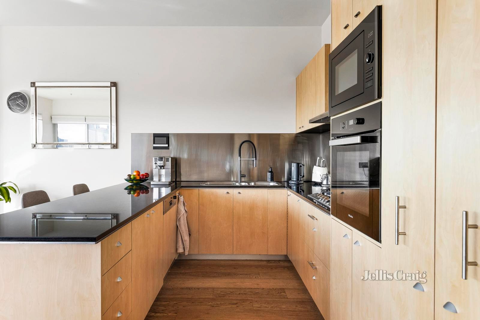 1204/166 Wellington Parade, East Melbourne image 5