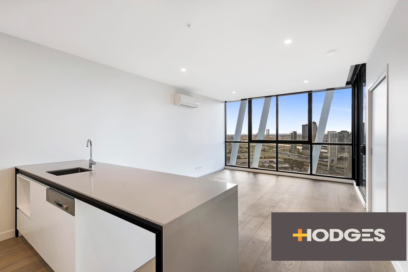 1204 / 89 Gladstone Street SOUTH MELBOURNE