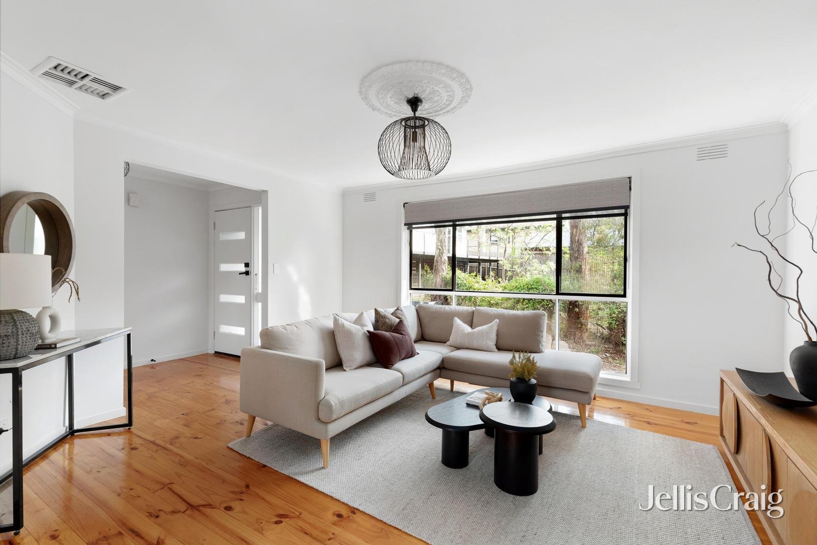 1/205 Rattray Road, Montmorency image 2