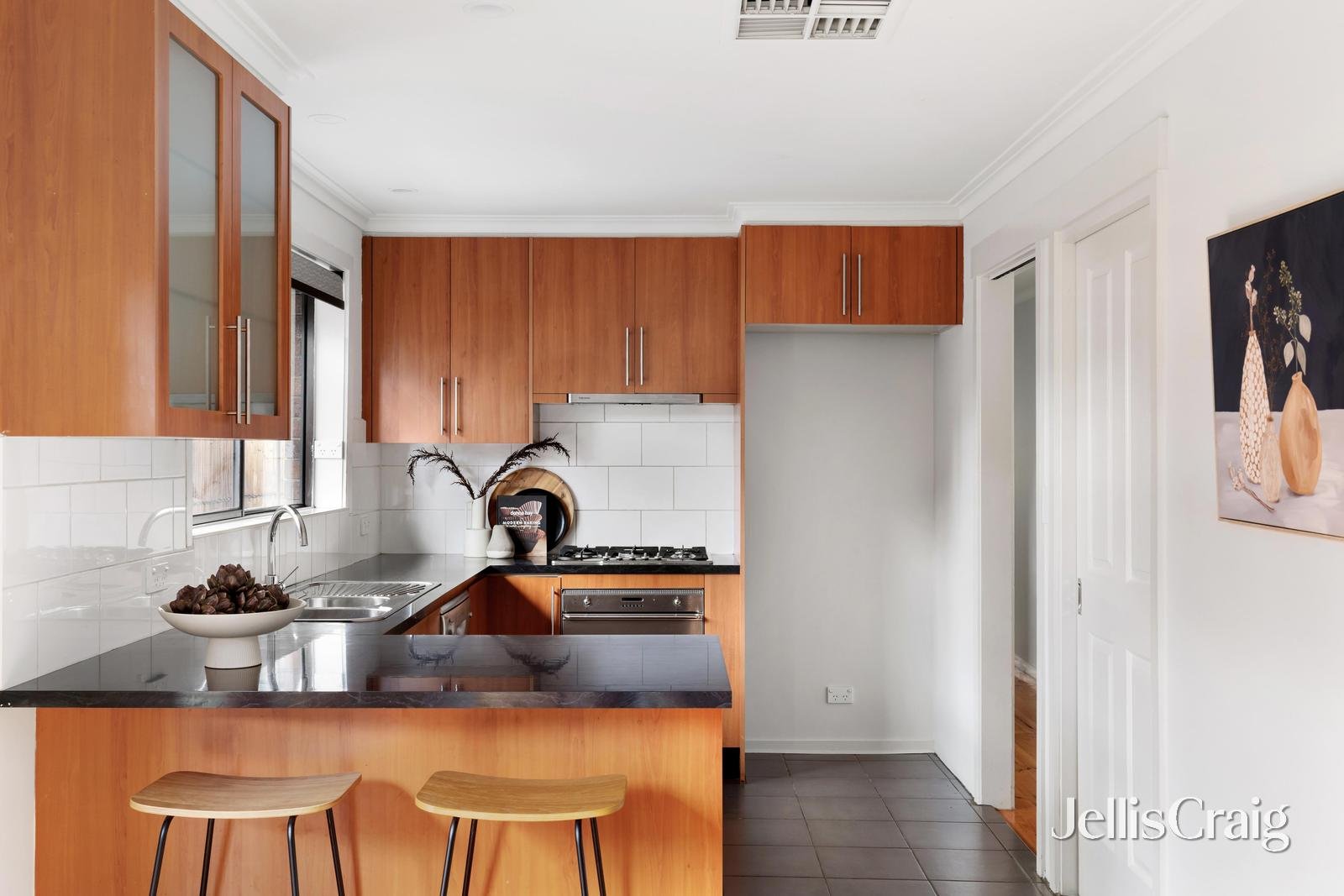 1/205 Rattray Road, Montmorency image 5