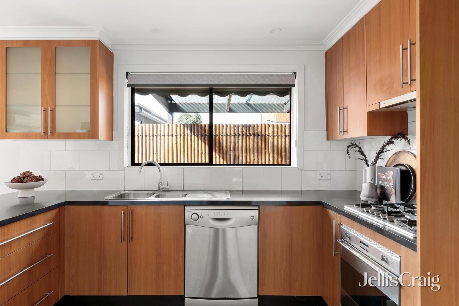 1/205 Rattray Road, Montmorency image 6