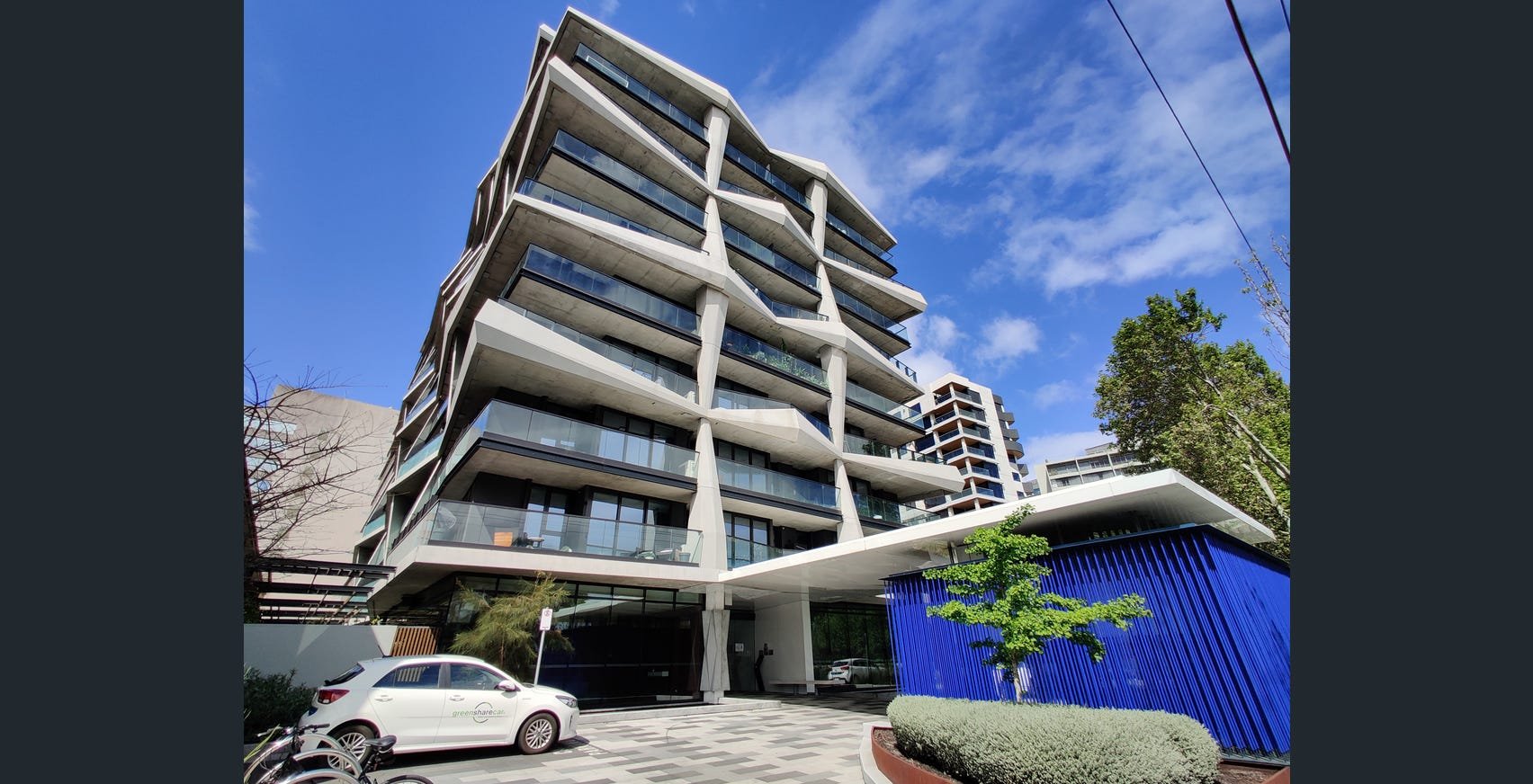 1205/77 Queens Road, Melbourne image 2