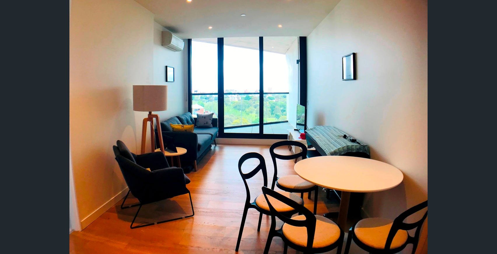1205/77 Queens Road, Melbourne image 5