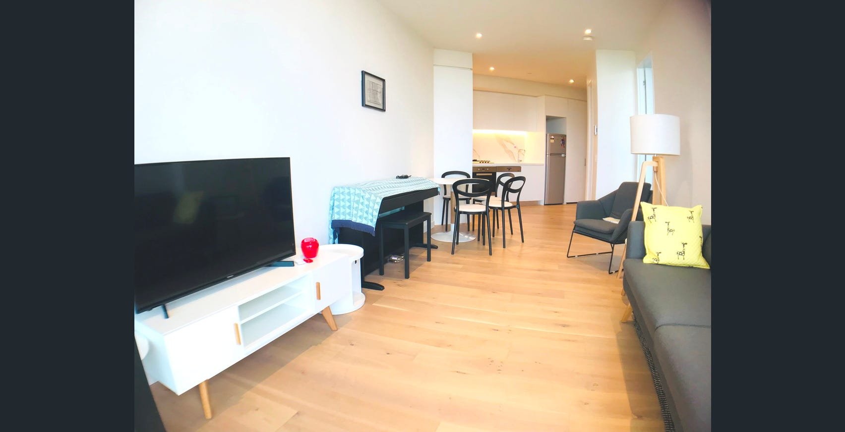 1205/77 Queens Road, Melbourne image 6