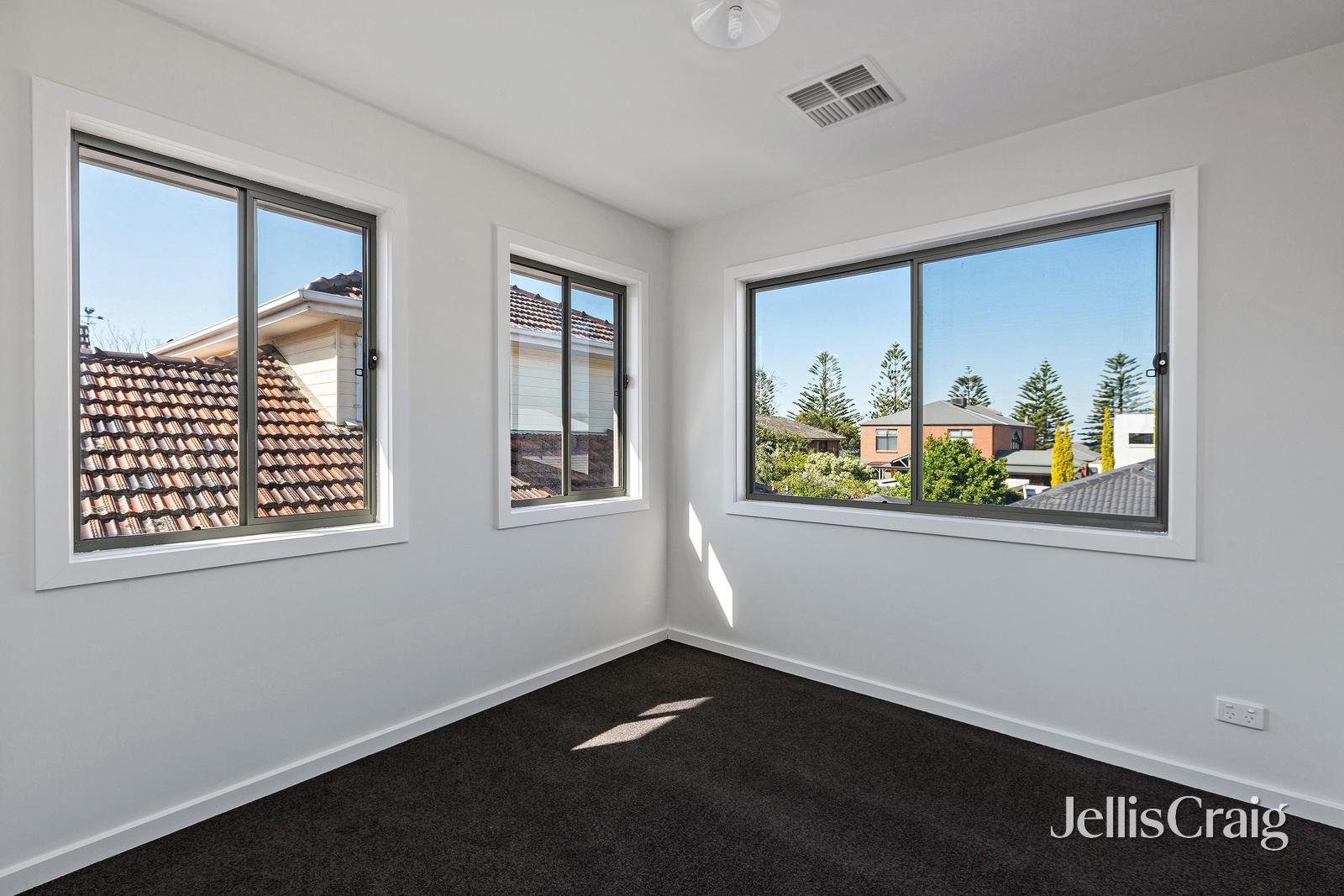1/206 Queen Street, Altona image 7