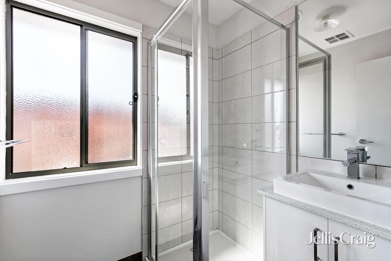 1/206 Queen Street, Altona image 9