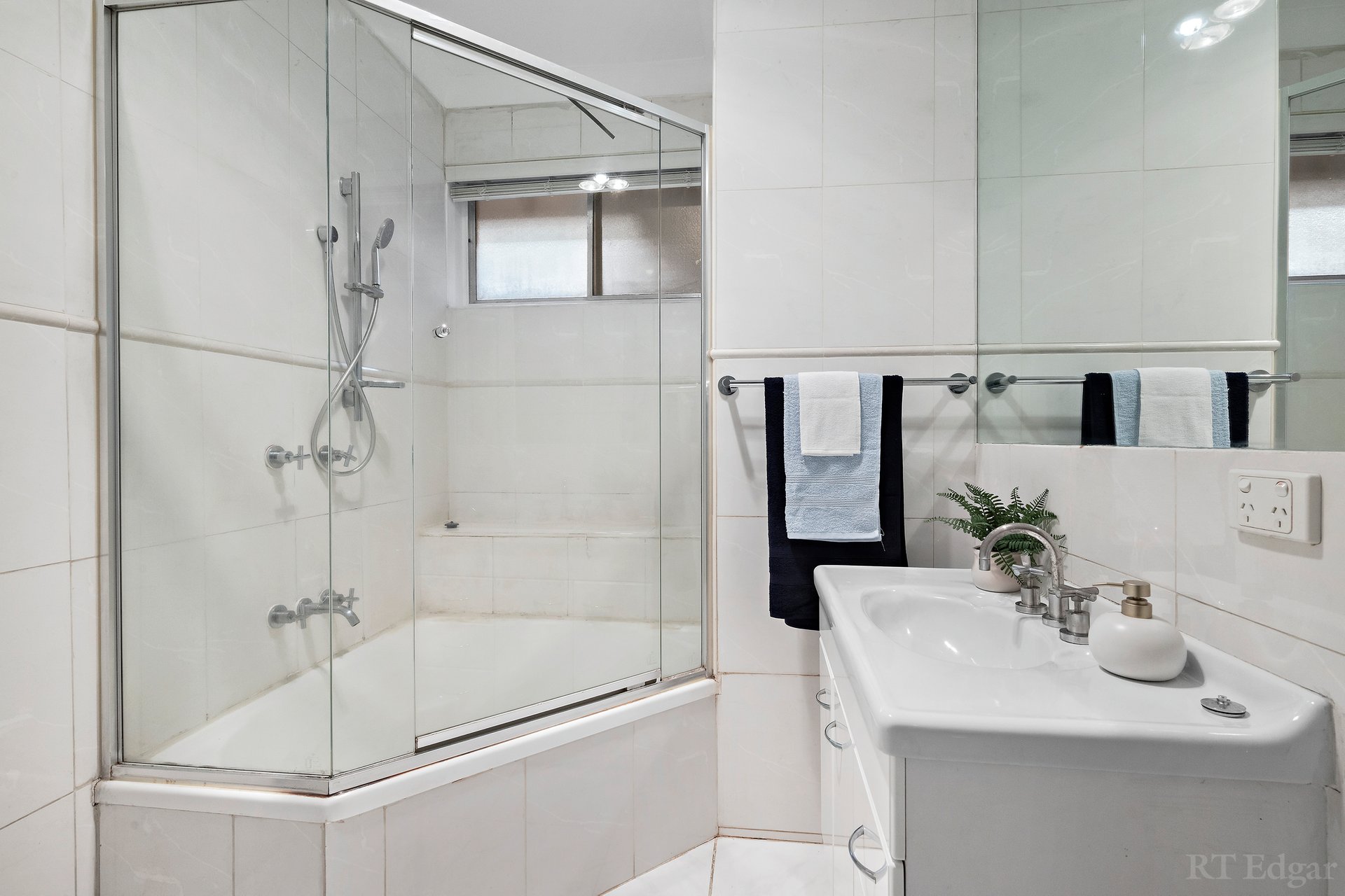 Property Gallery Thumbnail 5