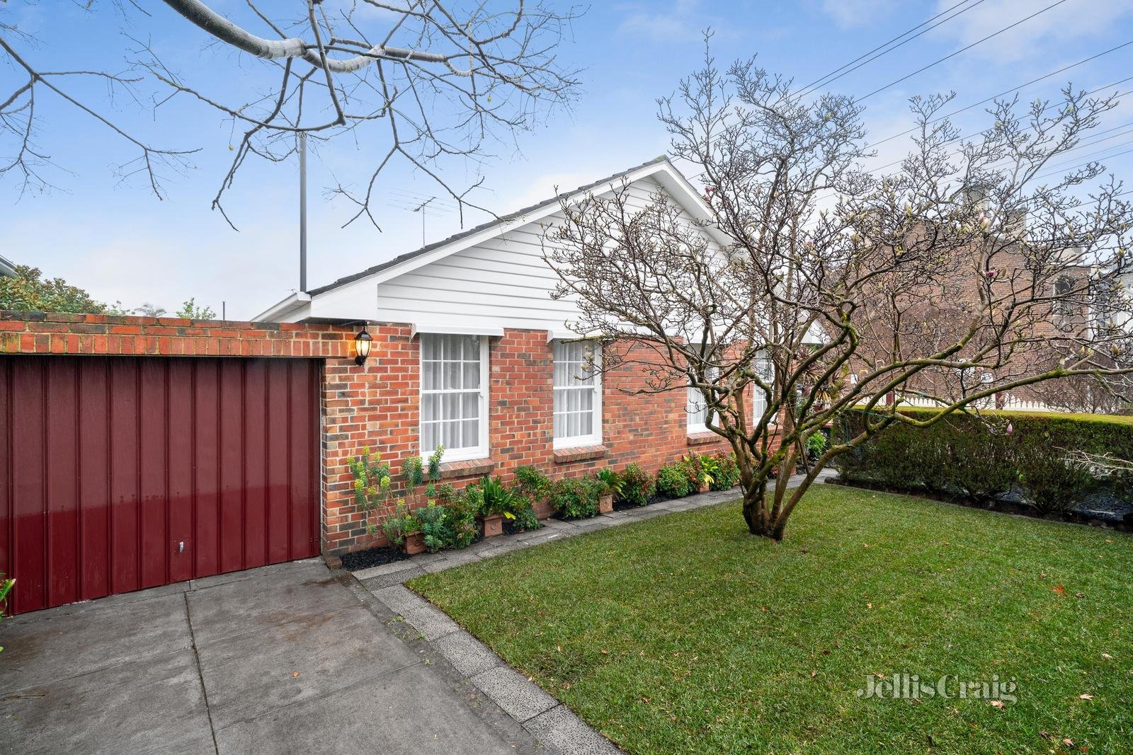 1/207 Auburn Road, Hawthorn image 2