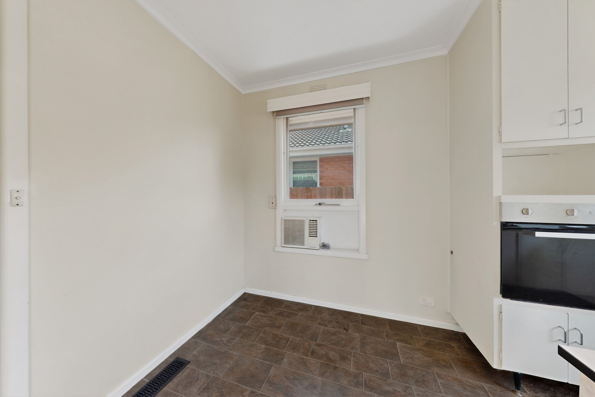 1/207 Grange Road, Glen&nbsp;Huntly image 6