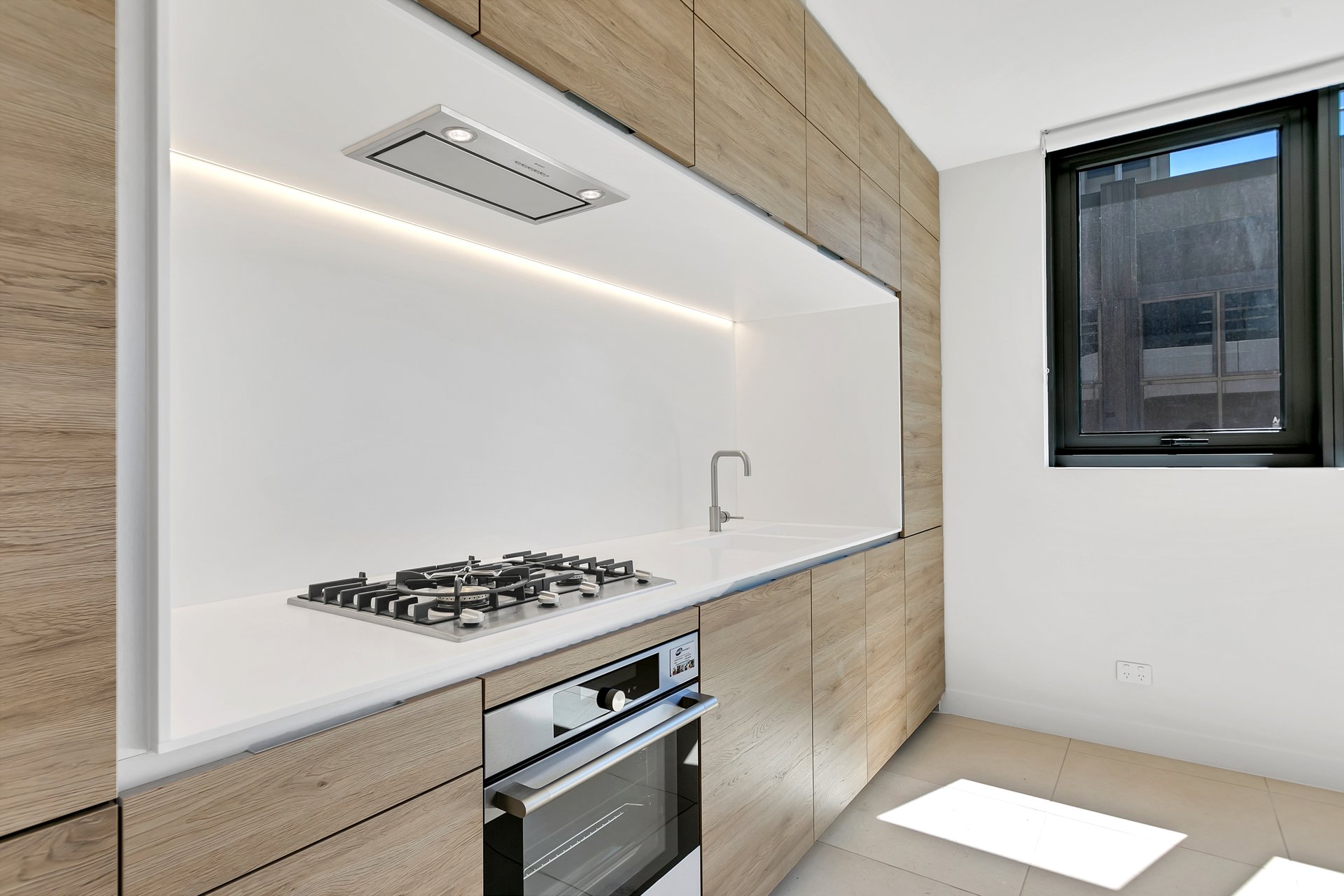 1207 / 12 Queens Rd  Melbourne