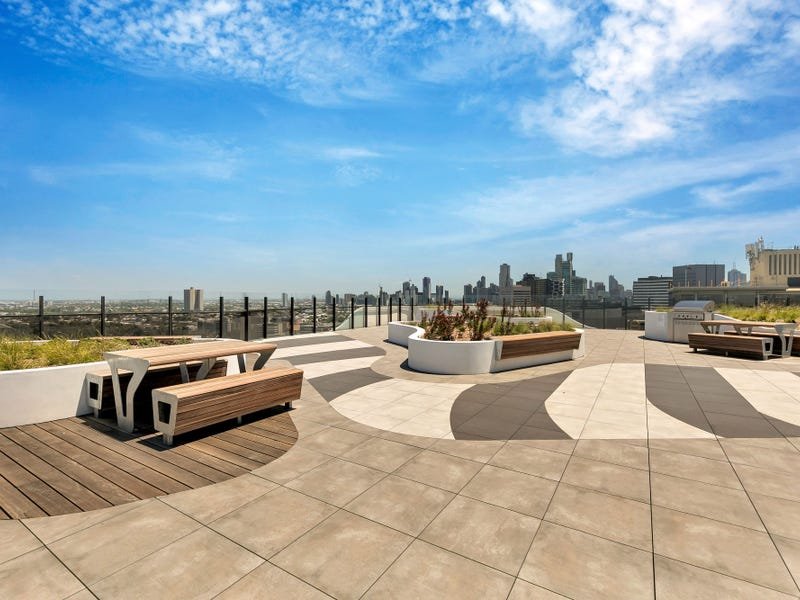 1207 / 12 Queens Rd  Melbourne