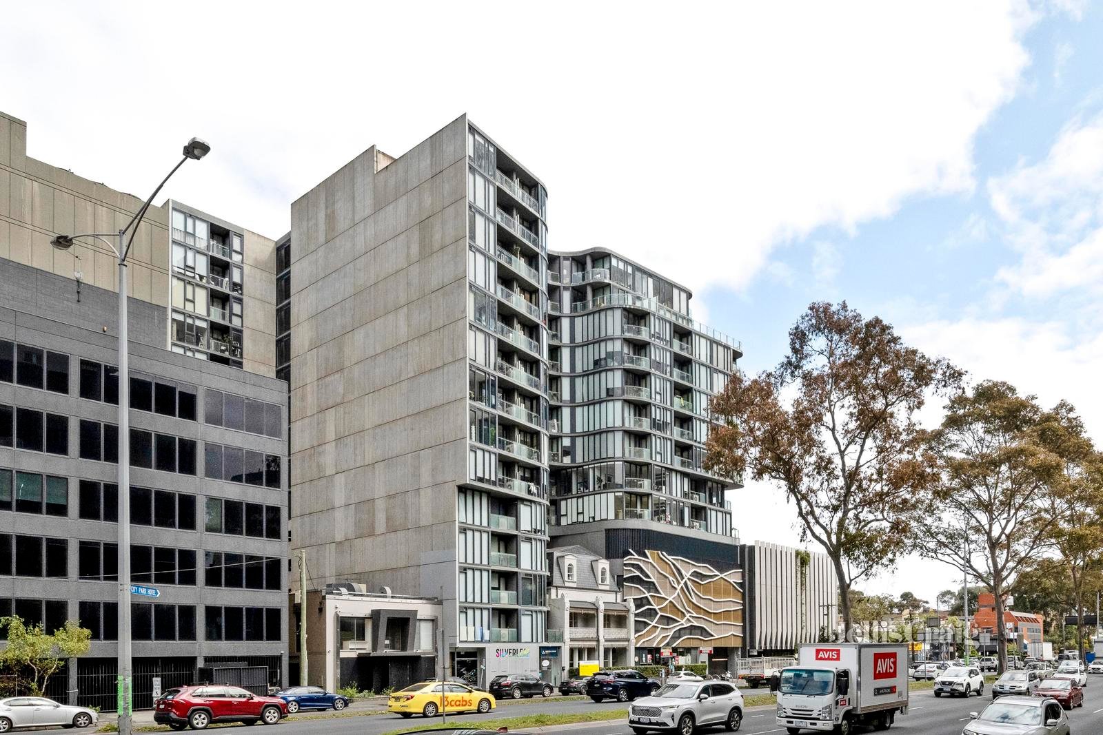 1207/338 Kings Way, South Melbourne image 6